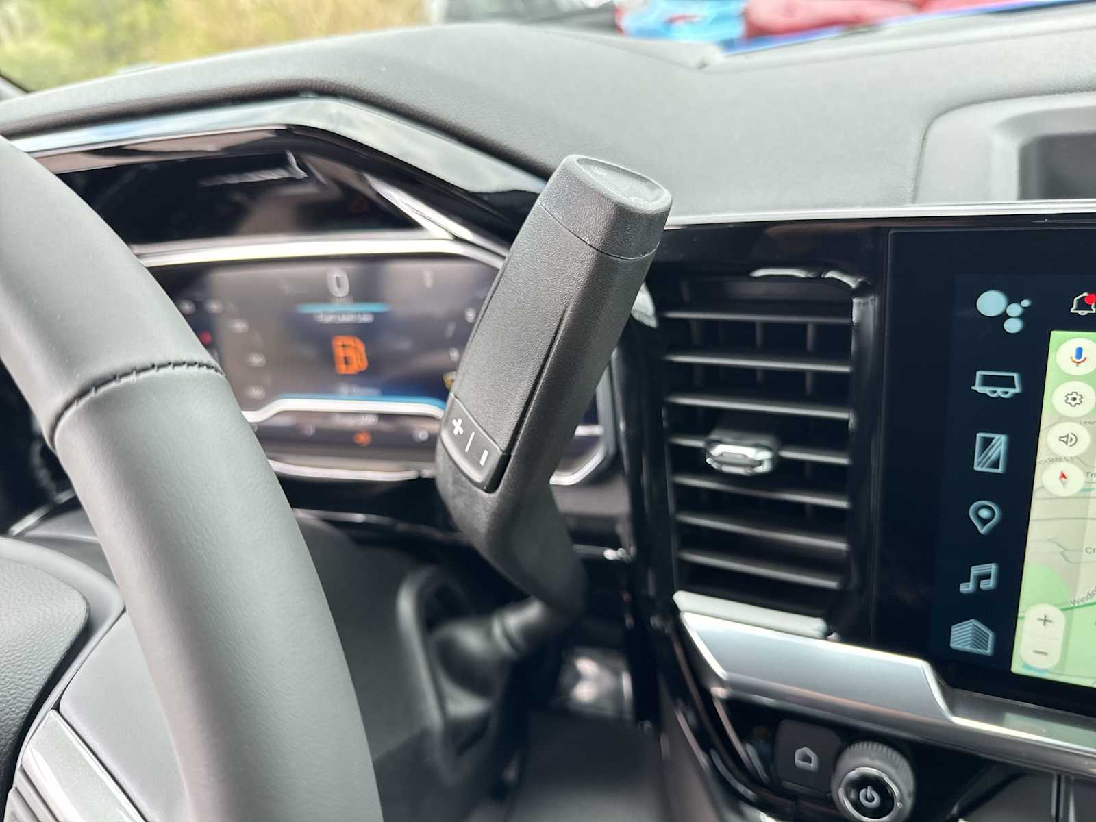 2025 Chevrolet Silverado 1500 LT 32
