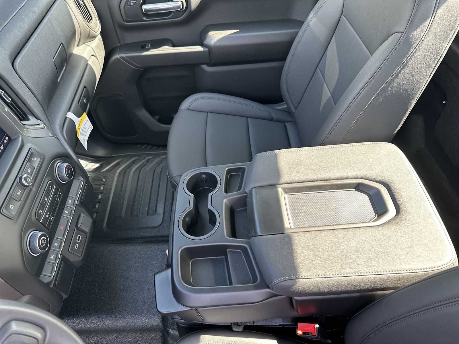 Thumbnail: 2025 Chevrolet Silverado 1500 - 21