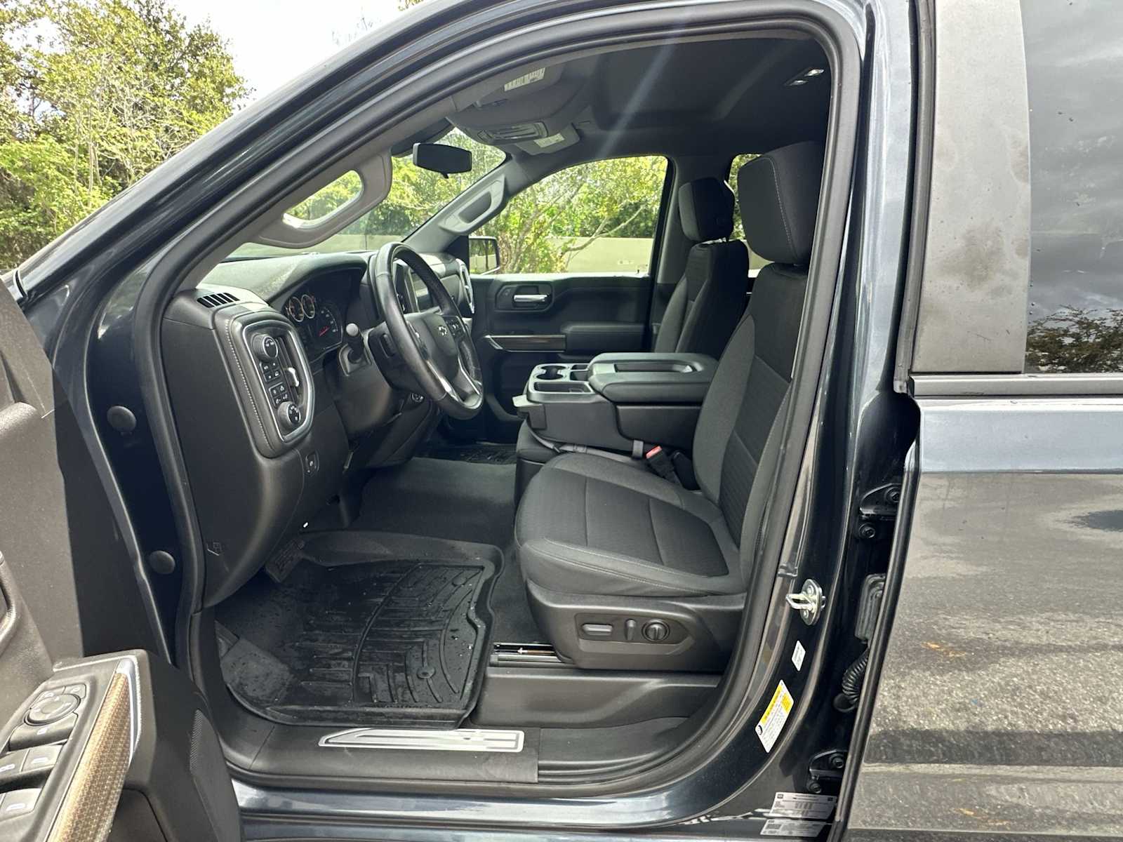 Thumbnail: 2022 Chevrolet Silverado 1500 - 2