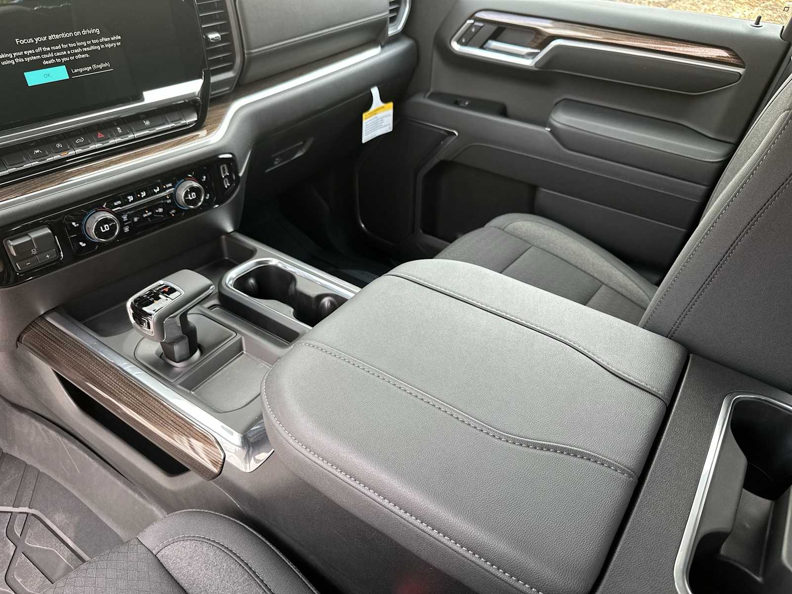 Thumbnail: 2026 Chevrolet Silverado 1500 - 21