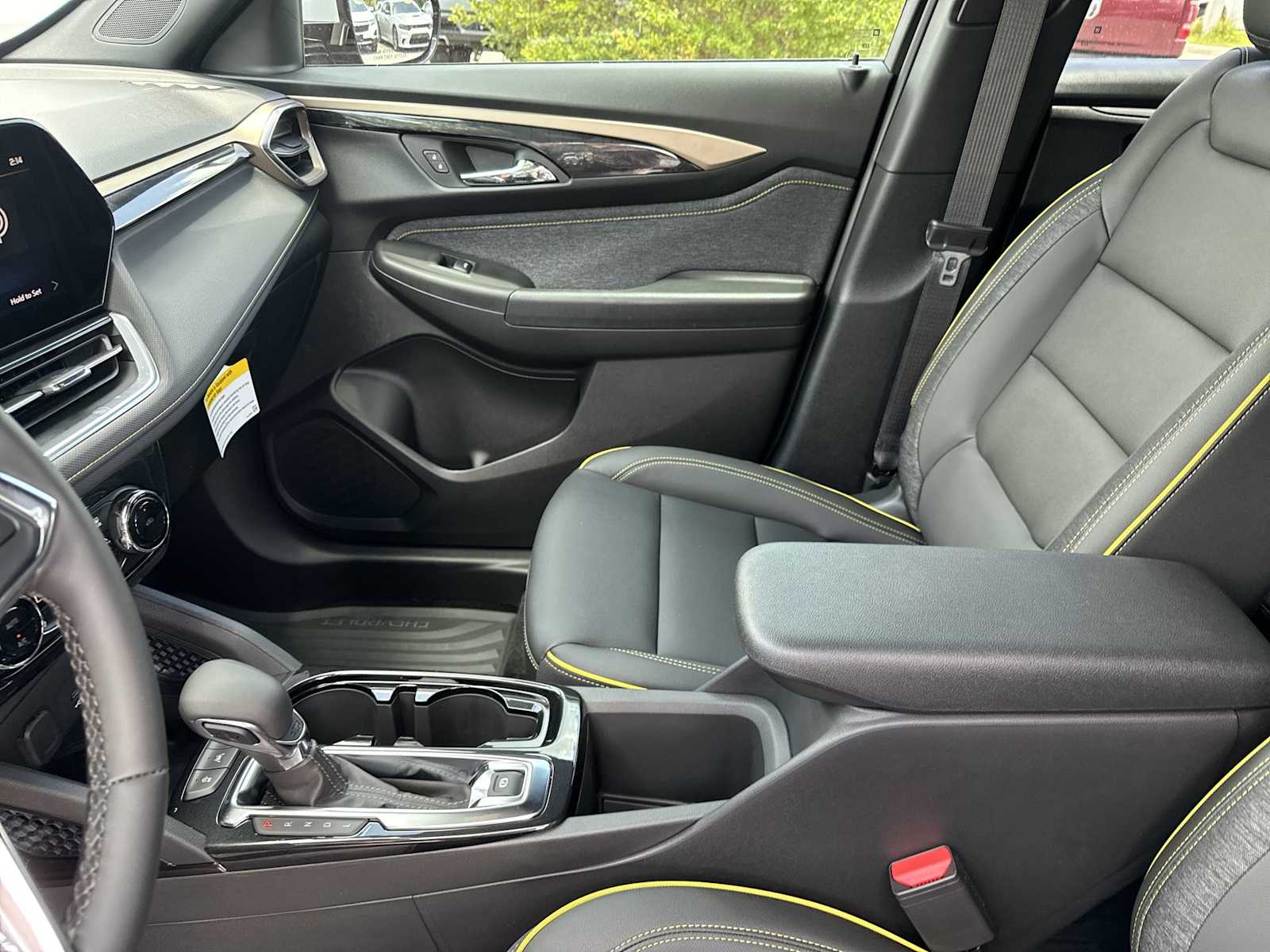 Thumbnail: 2025 Chevrolet TrailBlazer - 11