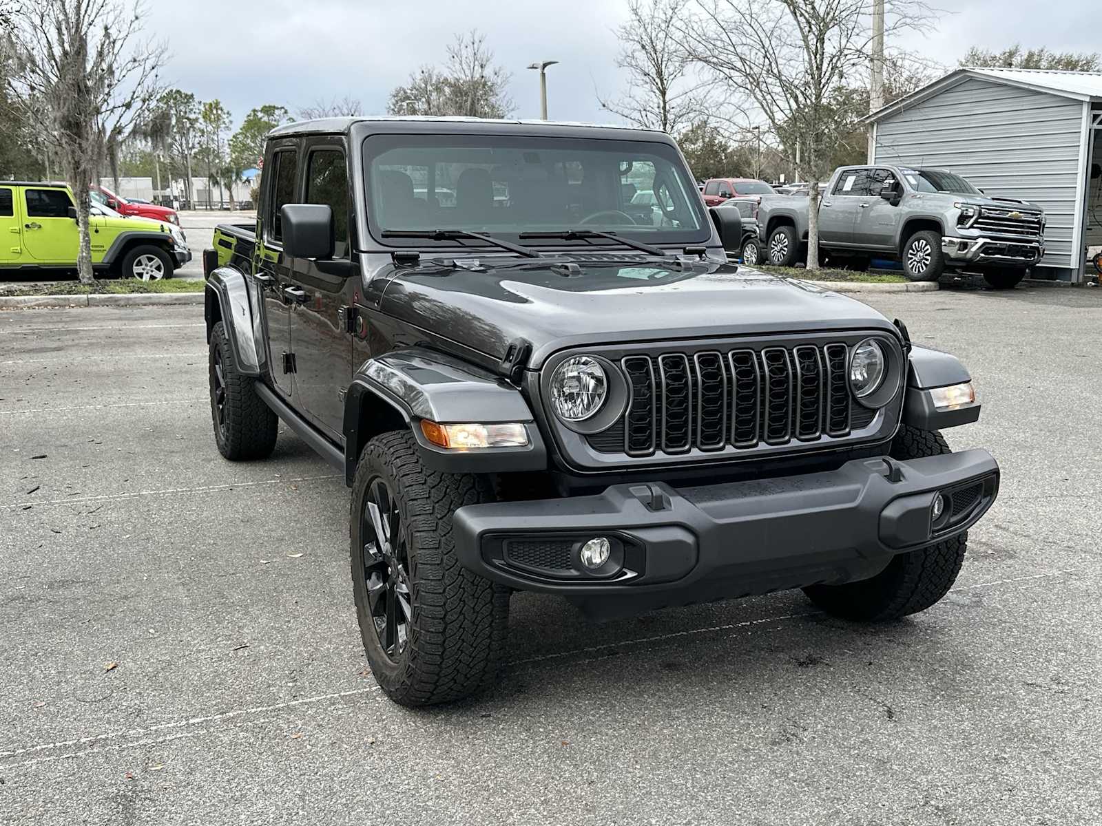 Thumbnail: 2024 Jeep Gladiator - 8