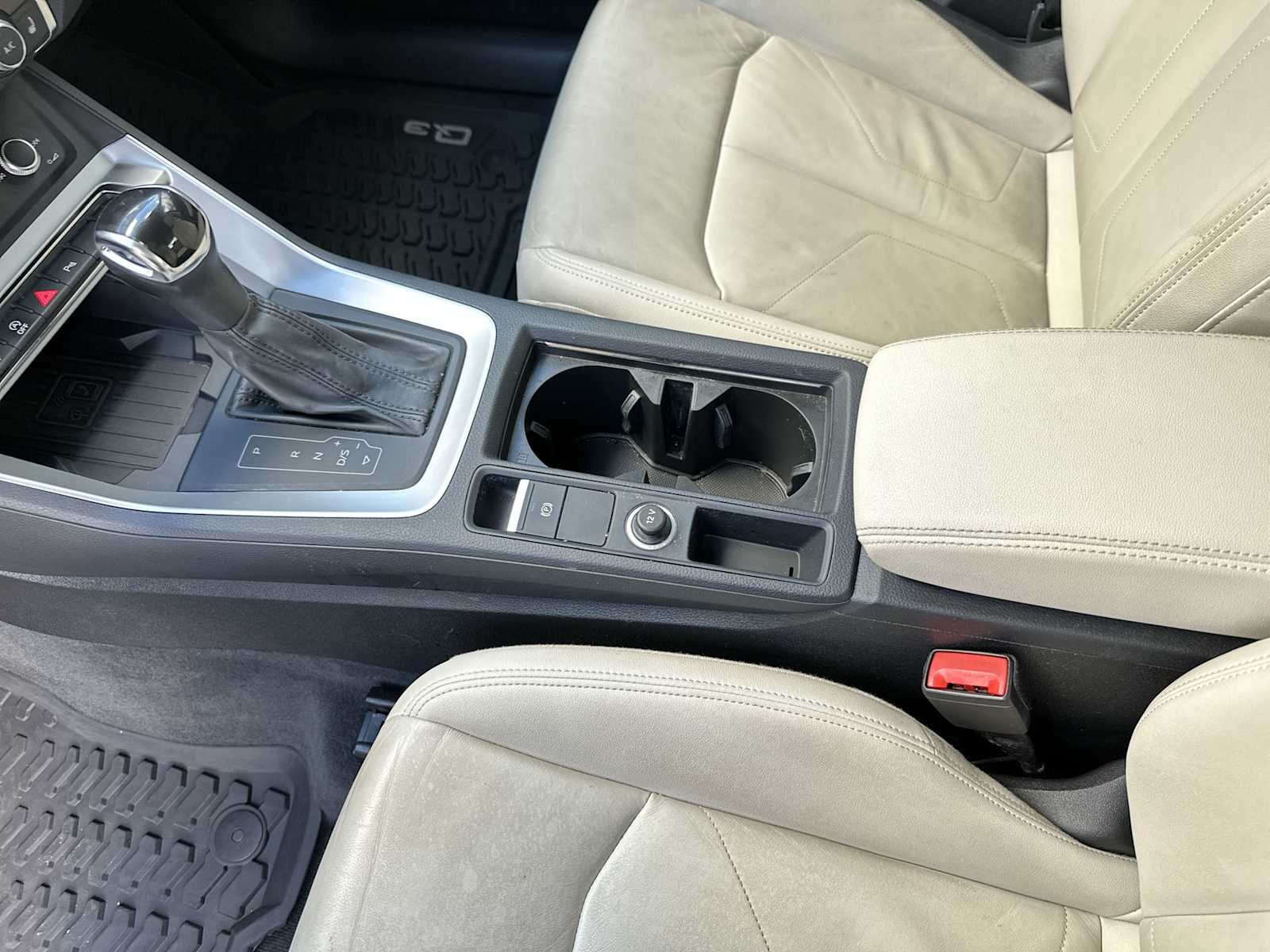 Thumbnail: 2020 Audi Q3 - 22