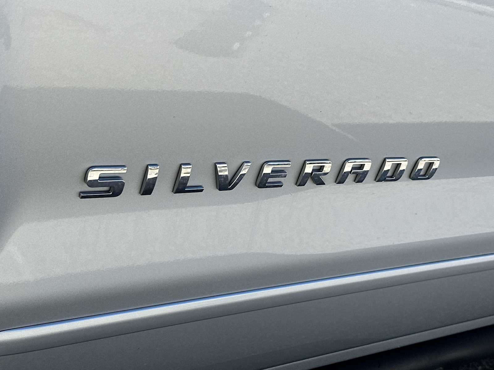 Thumbnail: 2018 Chevrolet Silverado 1500 - 11