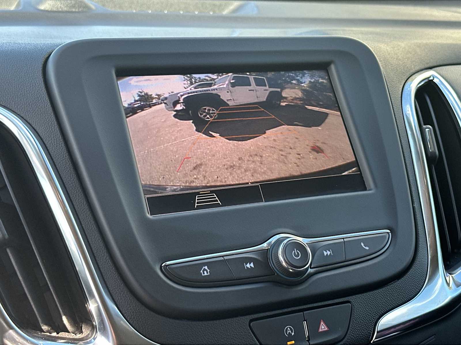 Thumbnail: 2024 Chevrolet Equinox - 22