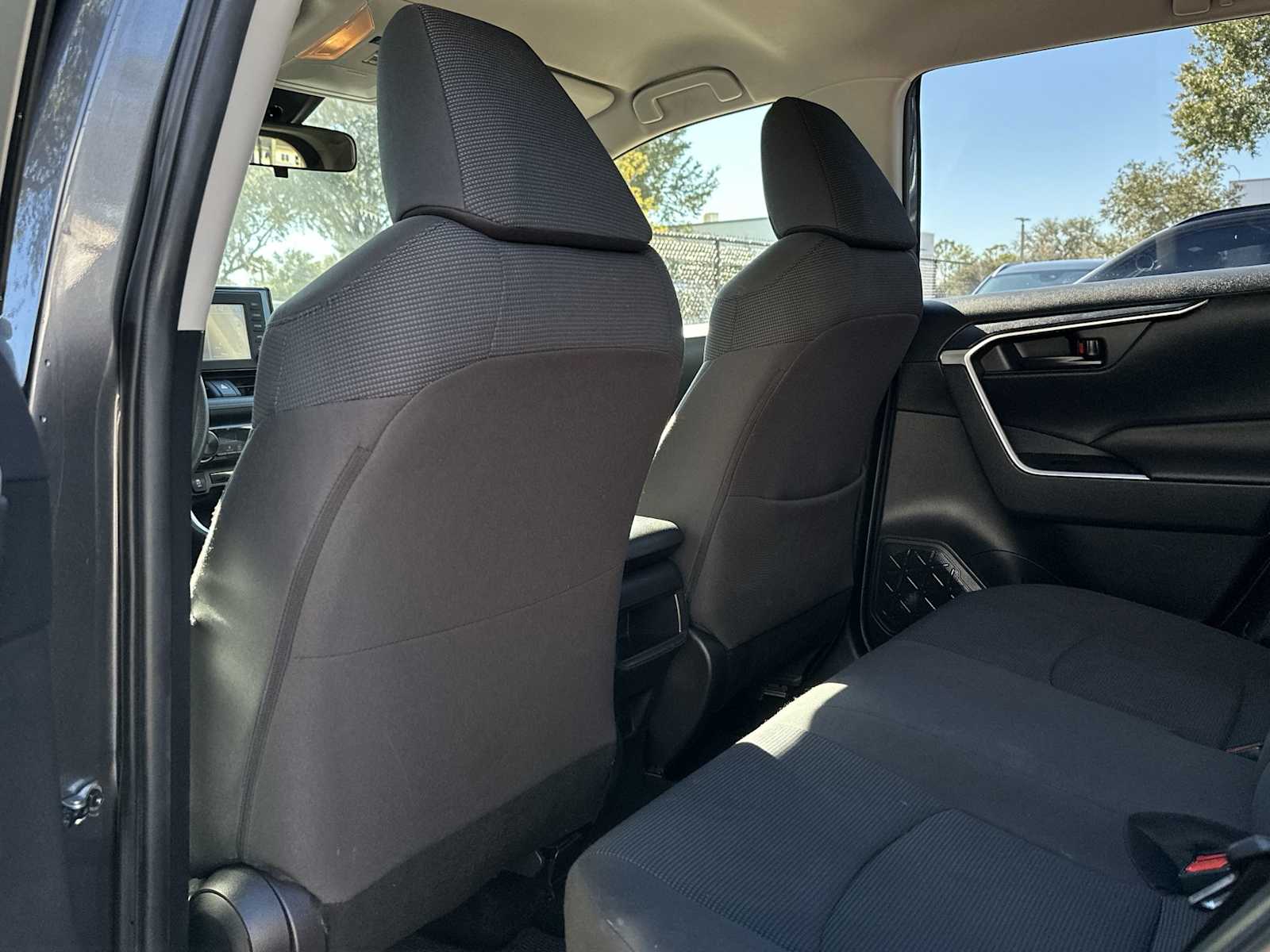 Thumbnail: 2019 Toyota RAV4 - 16