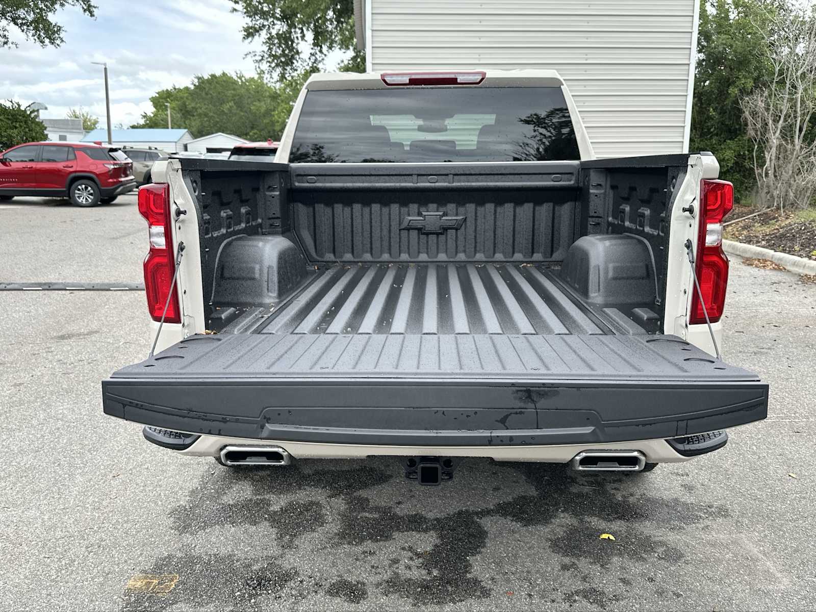 Thumbnail: 2026 Chevrolet Silverado 1500 - 26