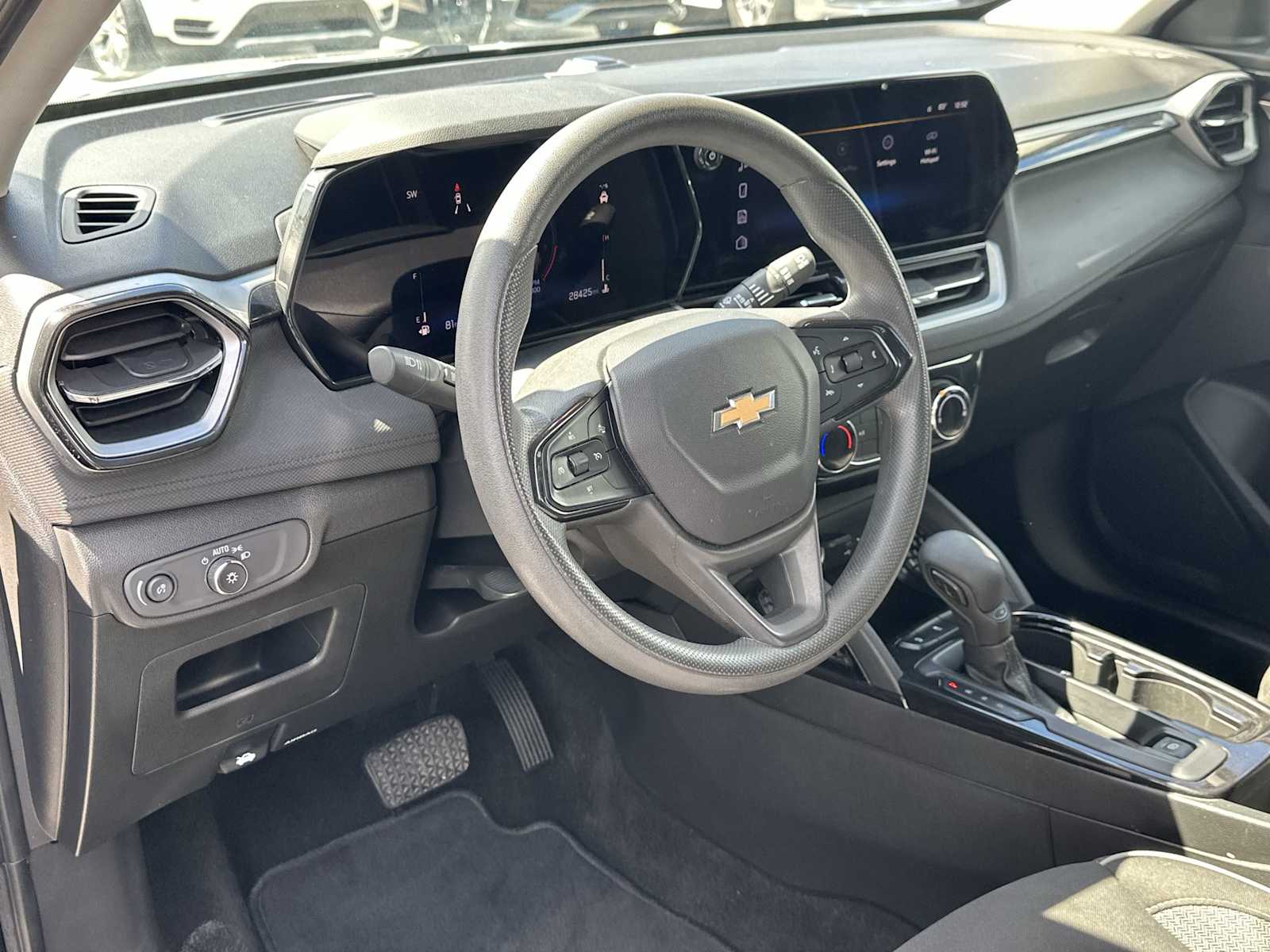 Thumbnail: 2024 Chevrolet TrailBlazer - 14