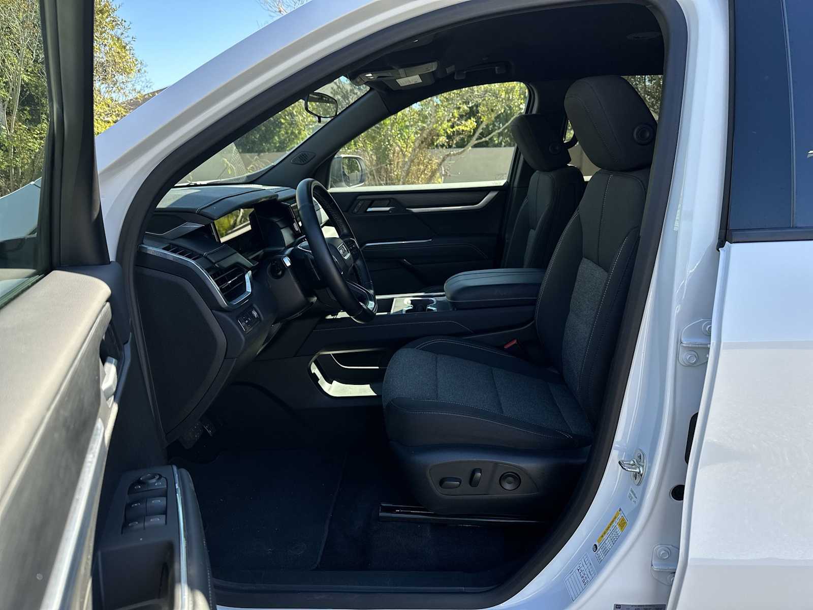 Thumbnail: 2025 GMC Acadia - 2