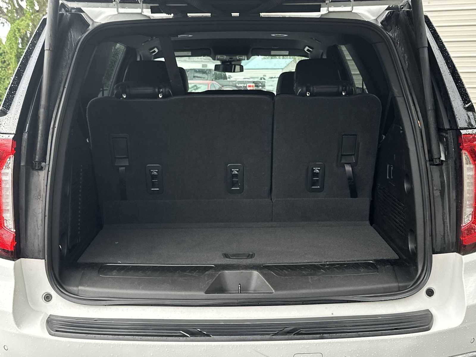 Thumbnail: 2023 GMC Yukon - 25