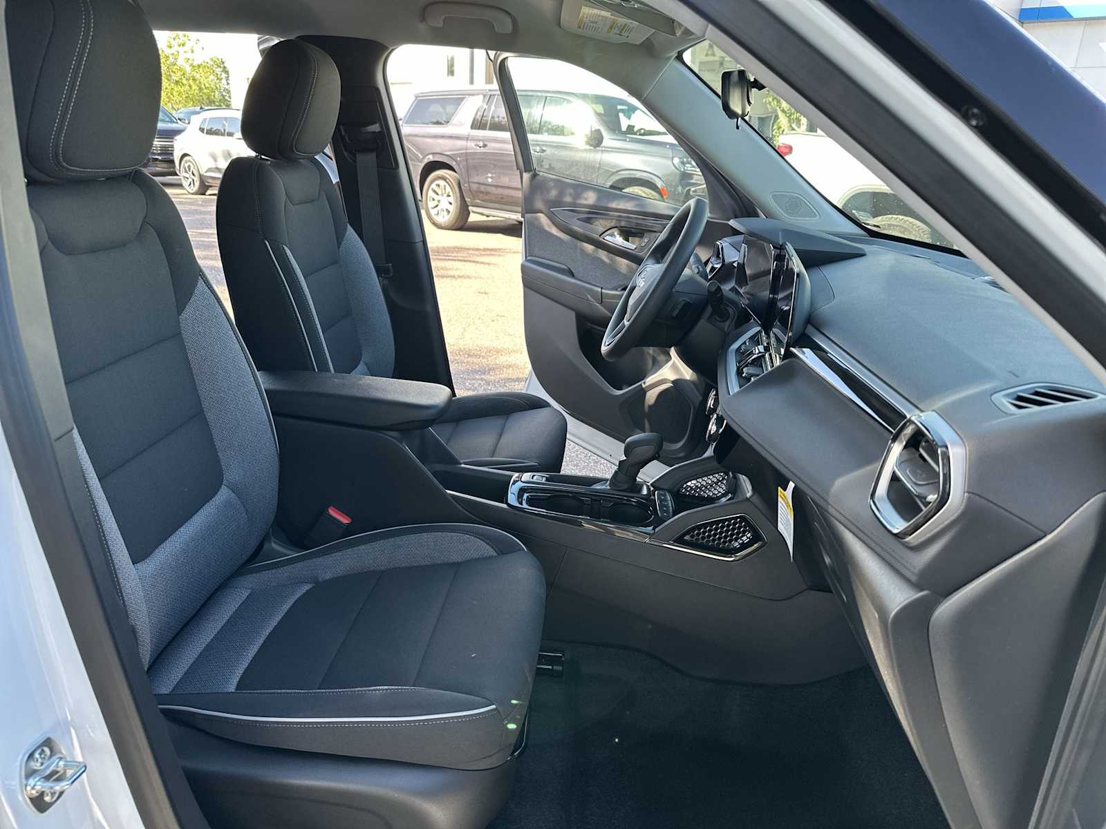 Thumbnail: 2026 Chevrolet TrailBlazer - 15