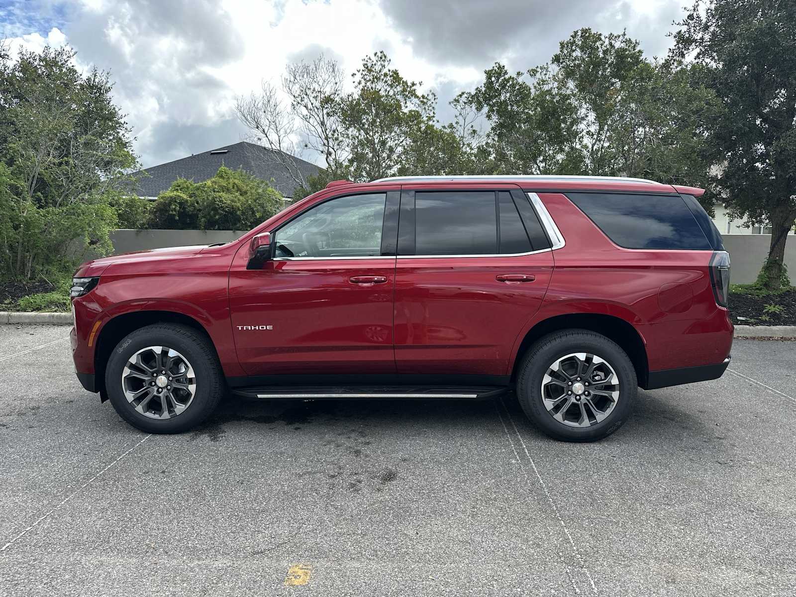 Thumbnail: 2026 Chevrolet Tahoe - 3