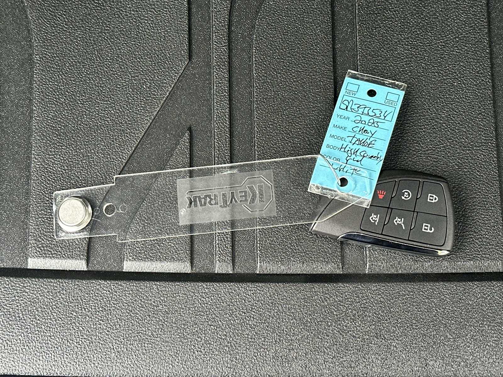 Thumbnail: 2025 Chevrolet Tahoe - 26