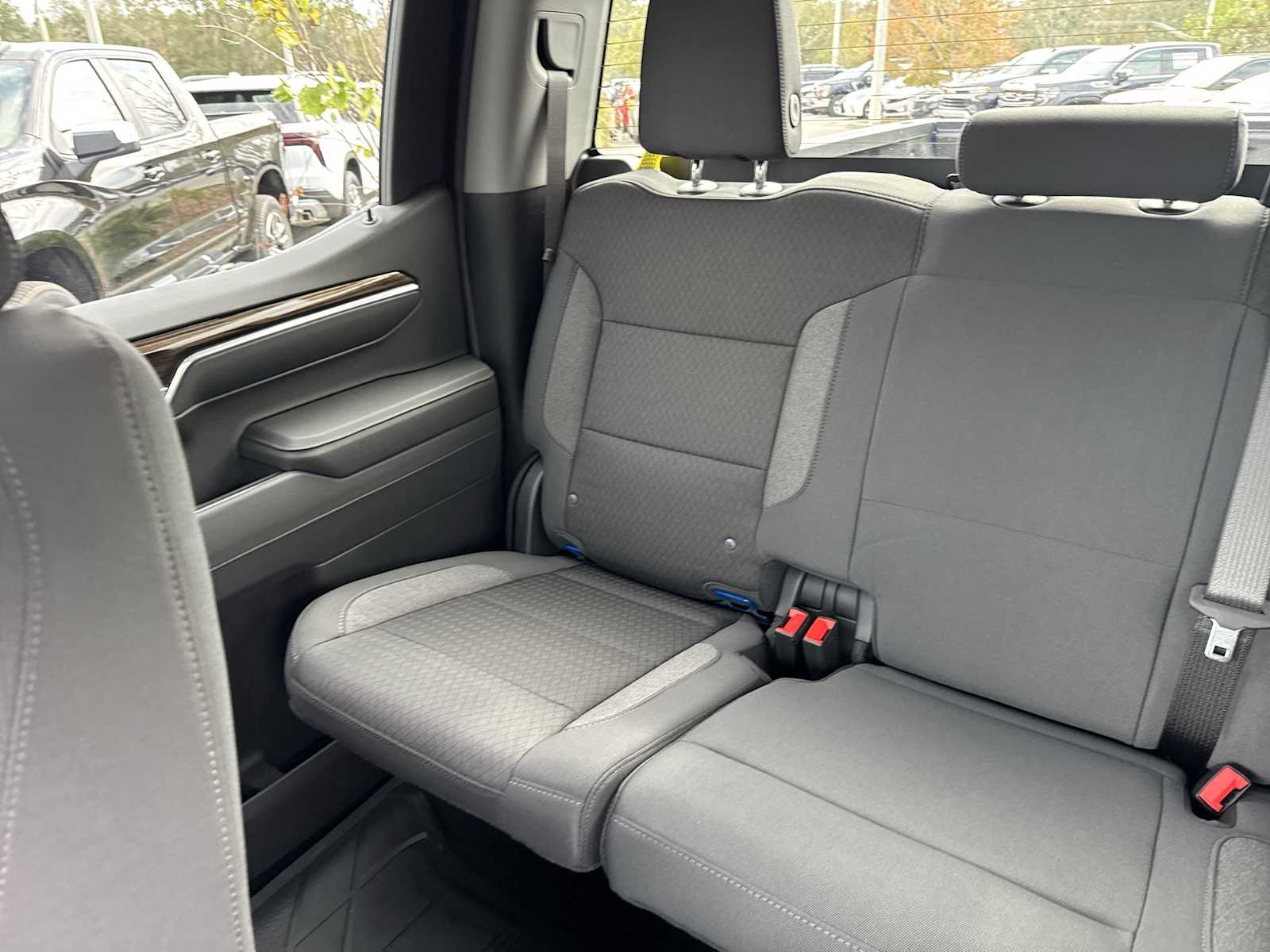 2025 Chevrolet Silverado 1500 LT 12