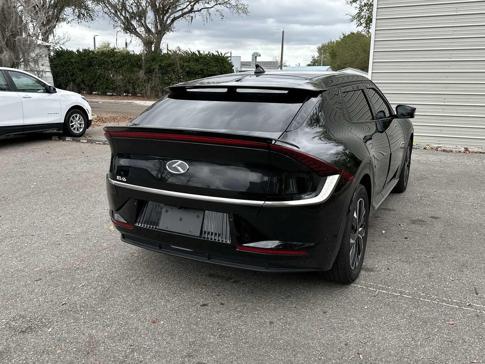 Thumbnail: 2022 Kia EV6 - 6