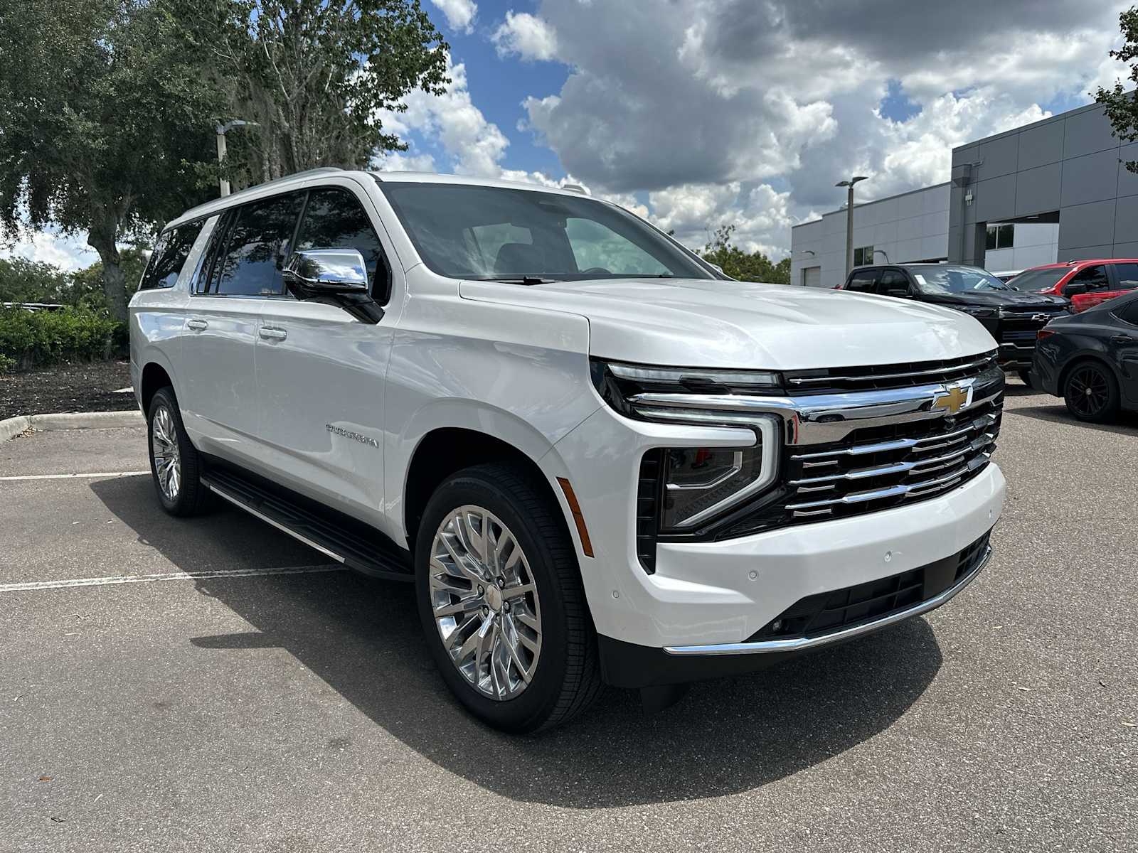 Thumbnail: 2025 Chevrolet Suburban - 8