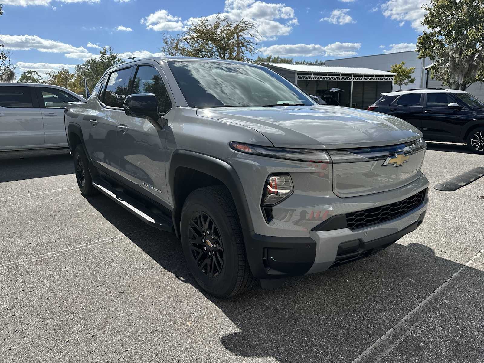 Thumbnail: 2026 Chevrolet Silverado EV - 8