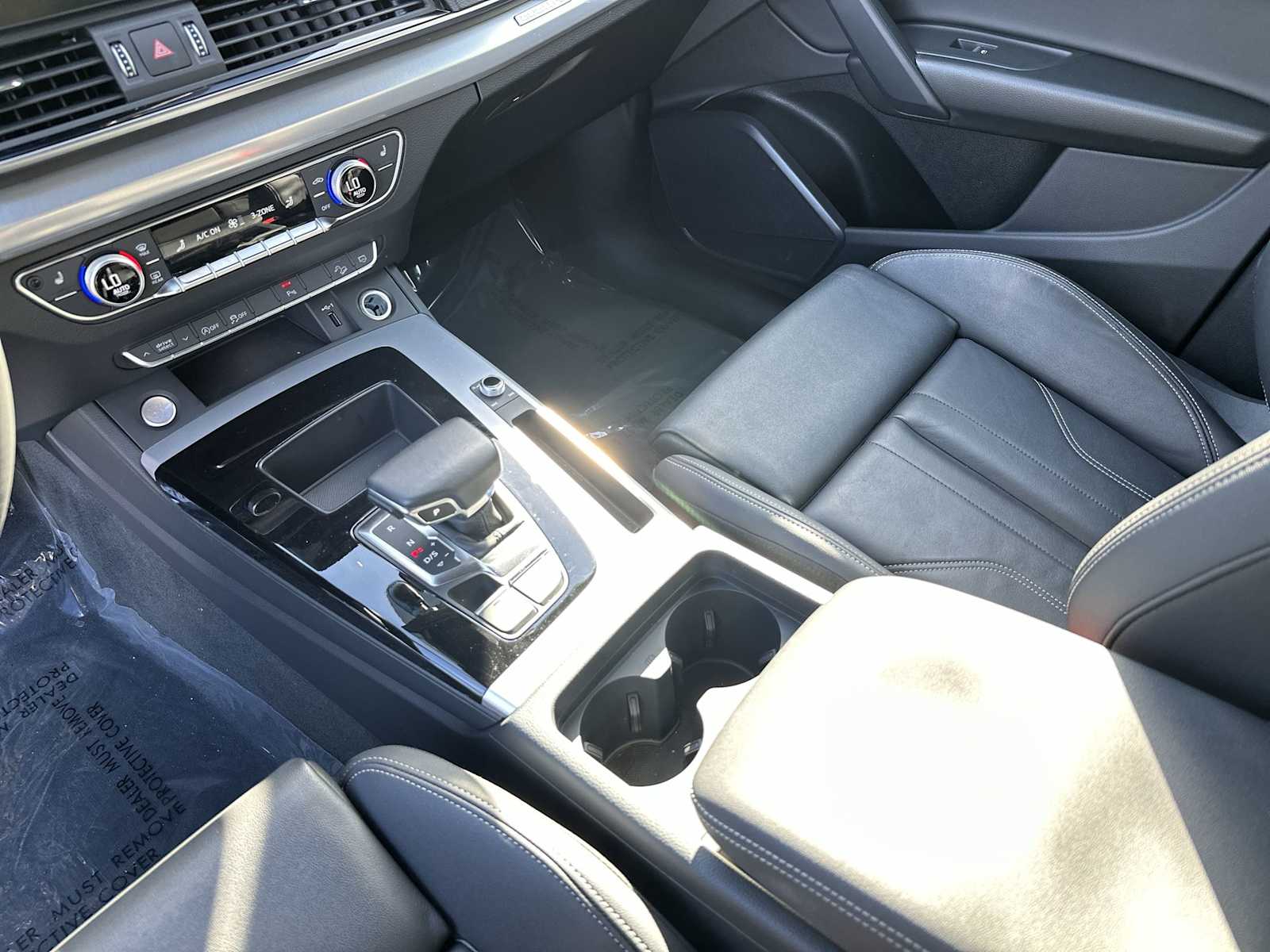 Thumbnail: 2025 Audi Q5 - 21