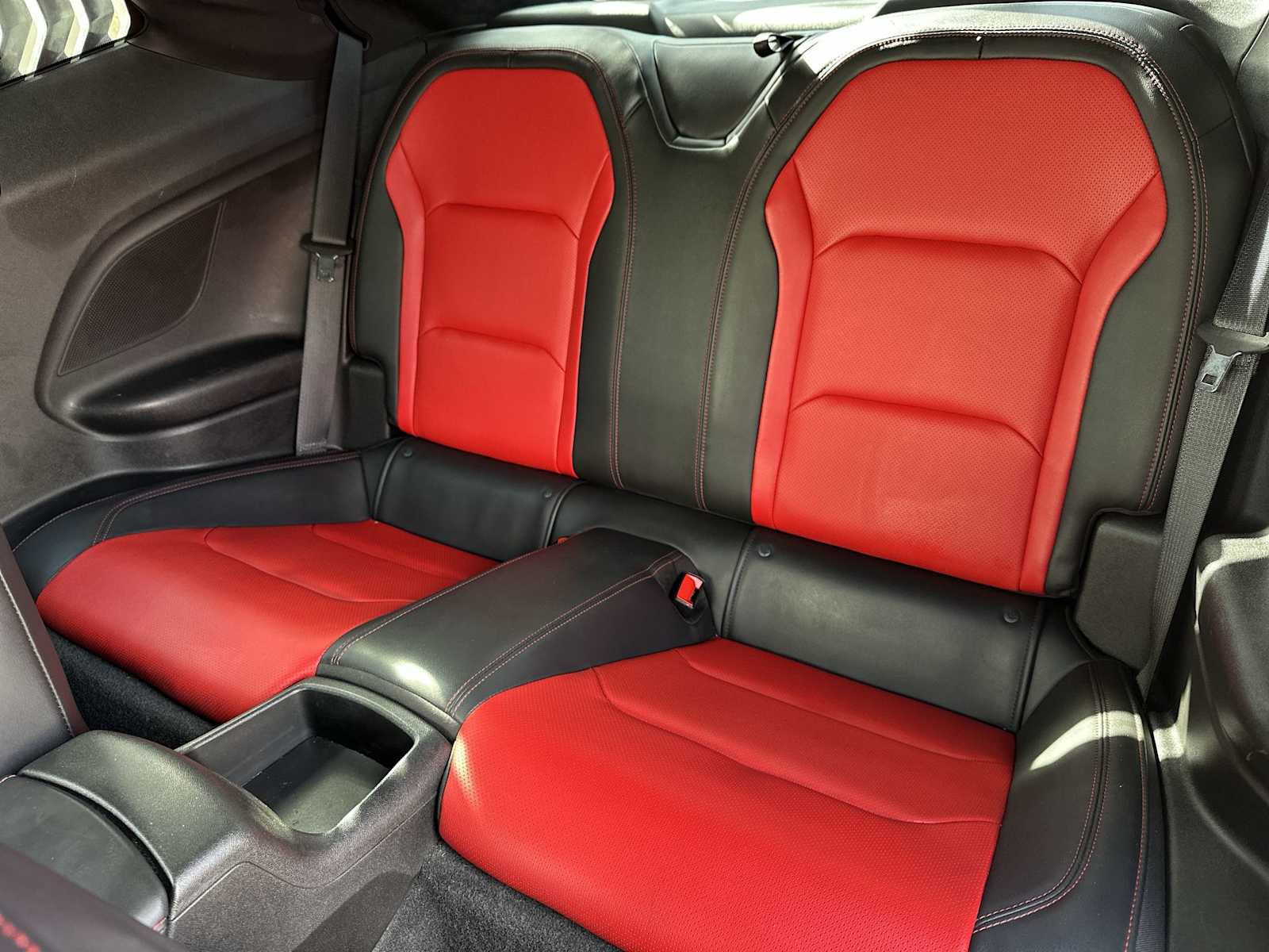 Thumbnail: 2019 Chevrolet Camaro - 17