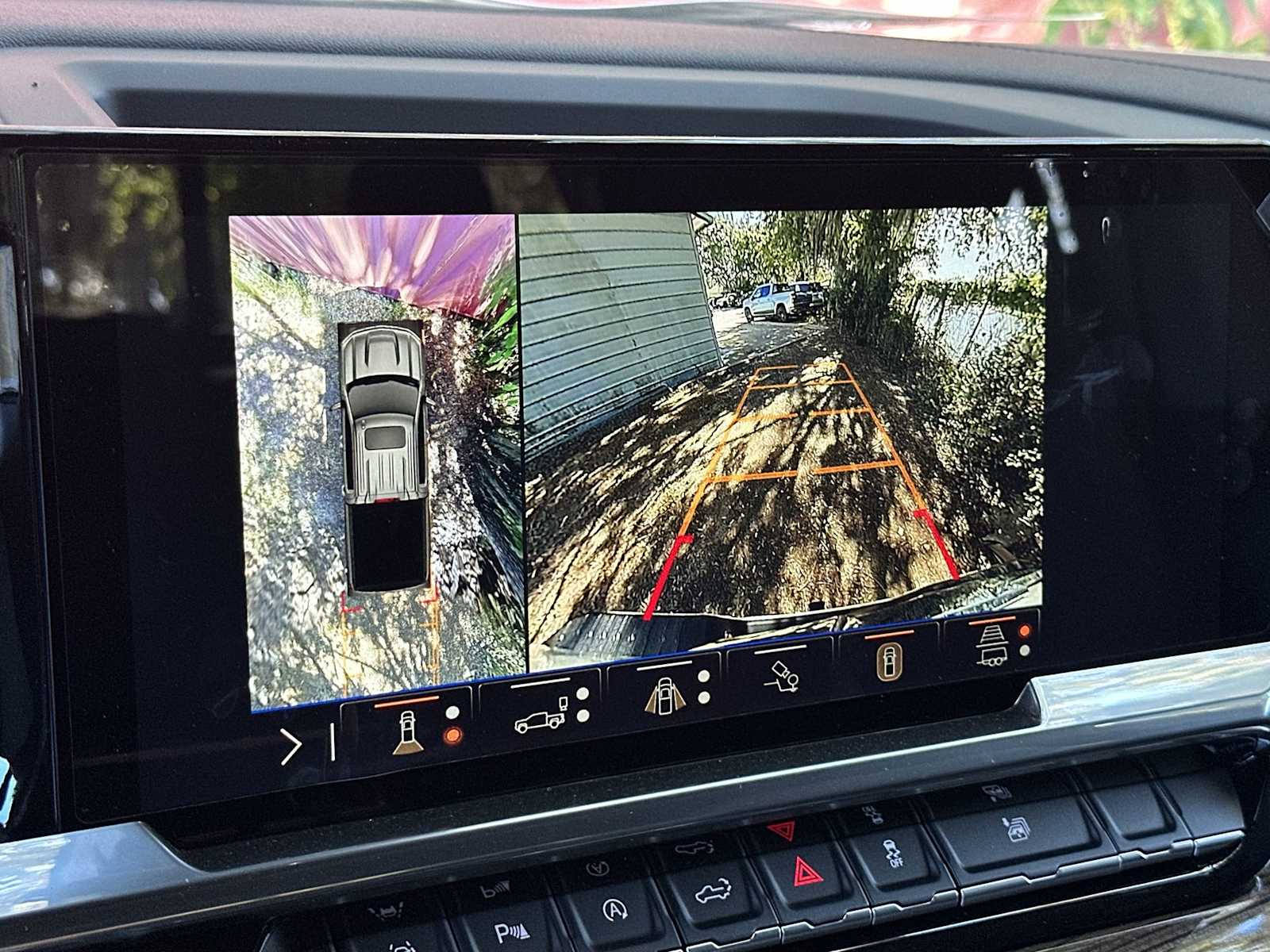 Thumbnail: 2026 Chevrolet Silverado 1500 - 22