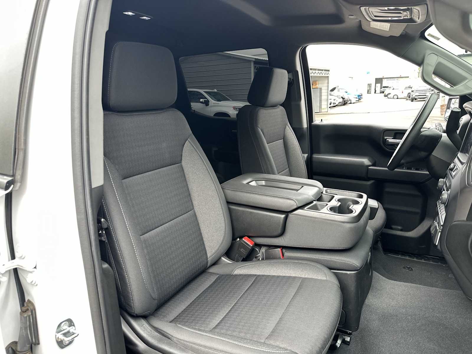 Thumbnail: 2022 Chevrolet Silverado 1500 - 19