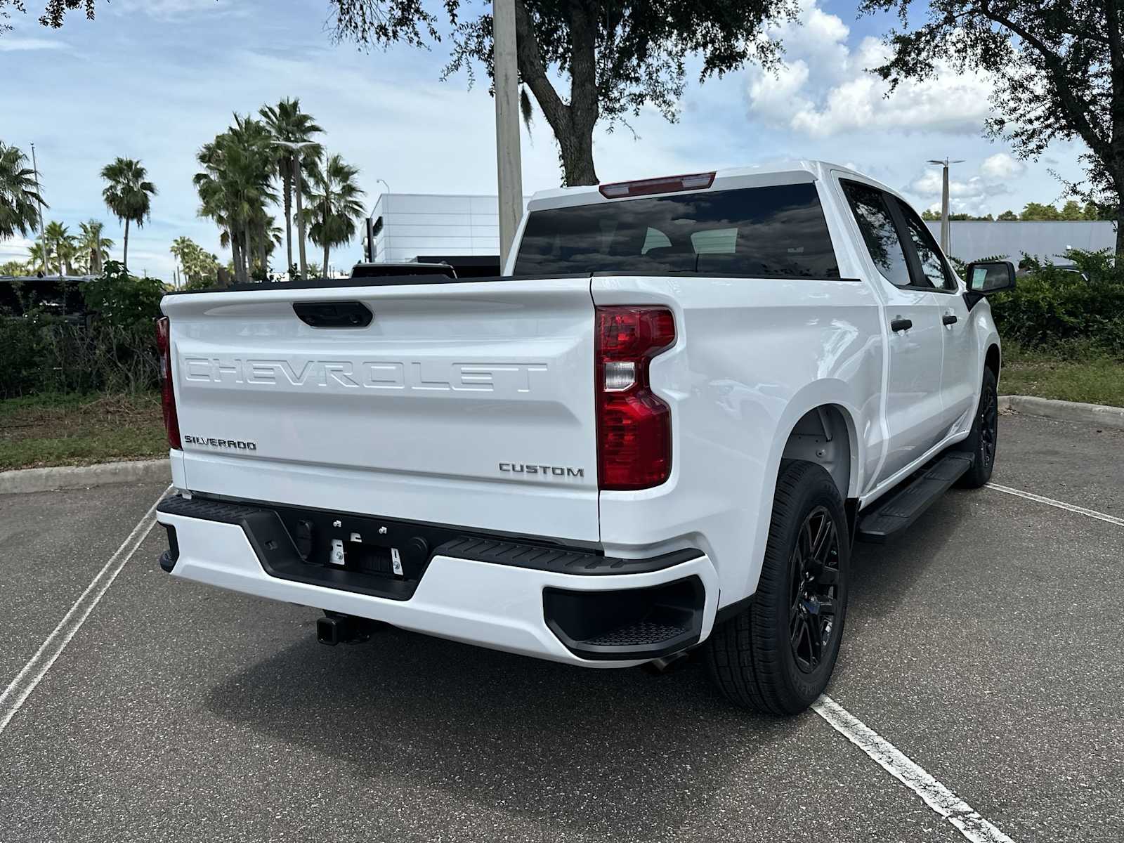 Thumbnail: 2025 Chevrolet Silverado 1500 - 6