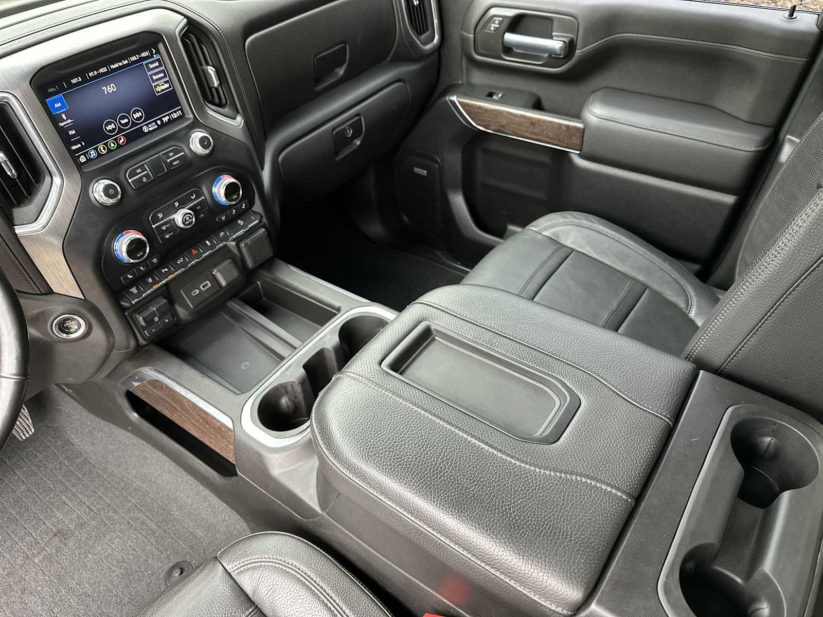 Thumbnail: 2021 GMC Sierra 2500 - 21