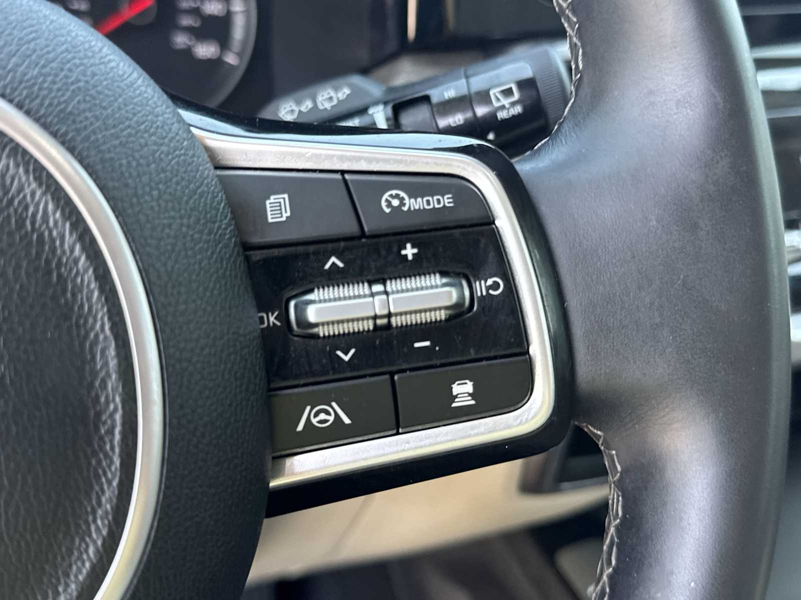 2023 Kia Sorento EX 29