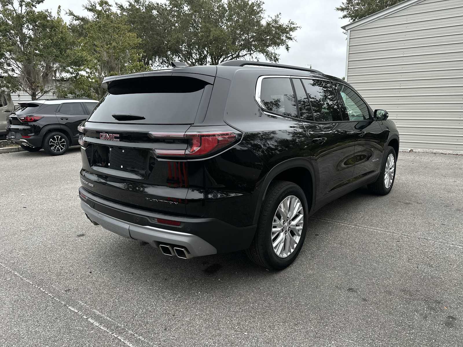 Thumbnail: 2024 GMC Acadia - 6