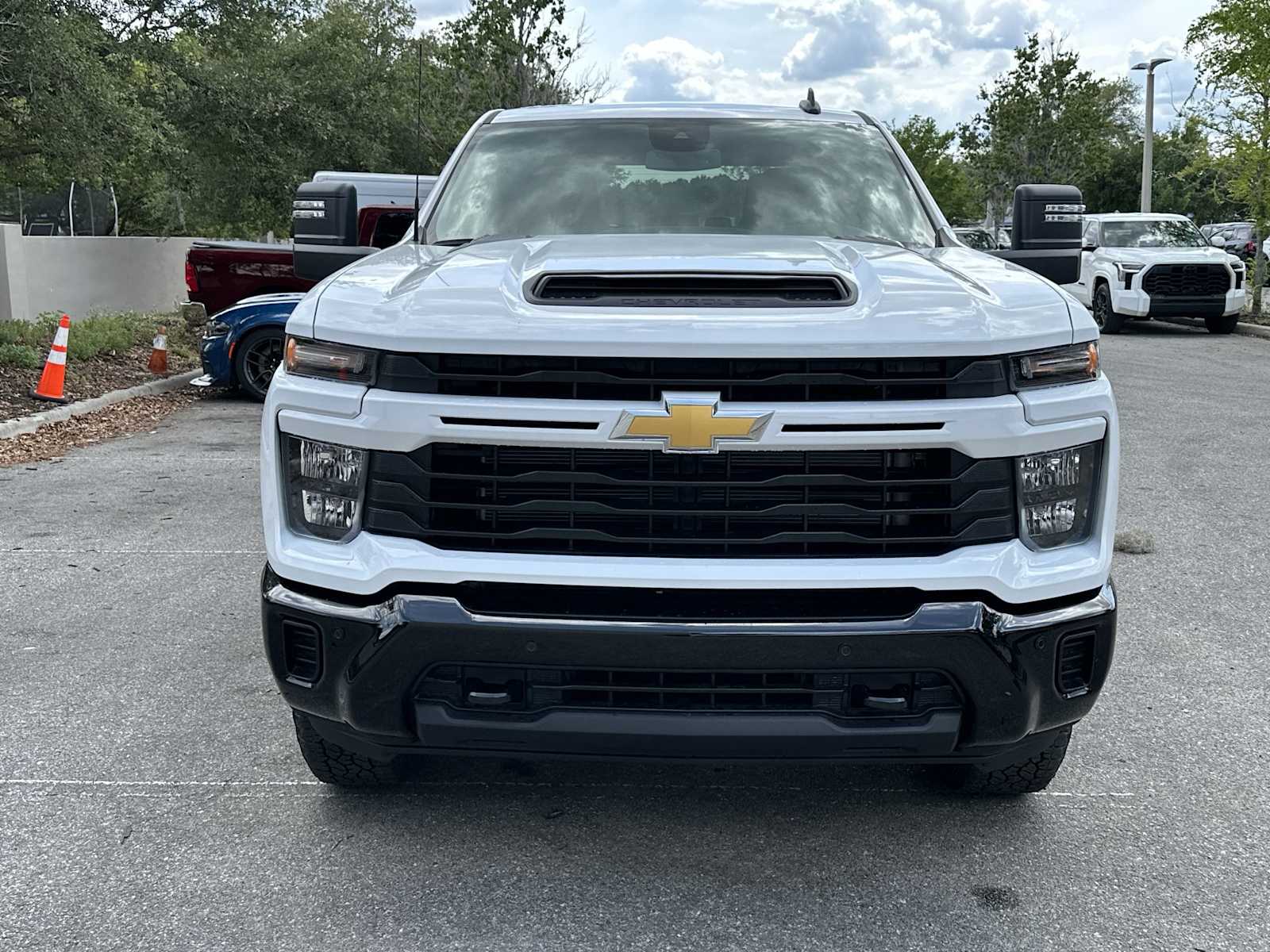 Thumbnail: 2026 Chevrolet Silverado 2500 - 9