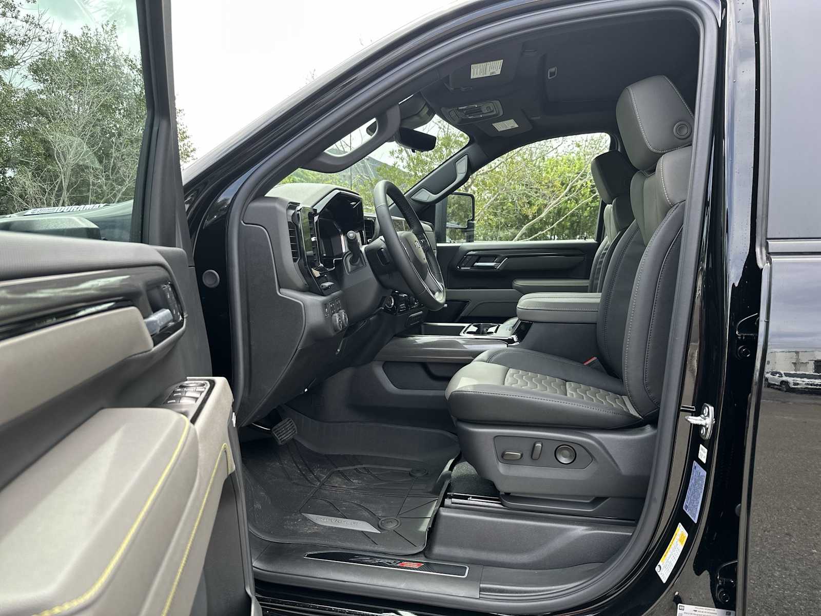 Thumbnail: 2026 Chevrolet Silverado 2500 - 2