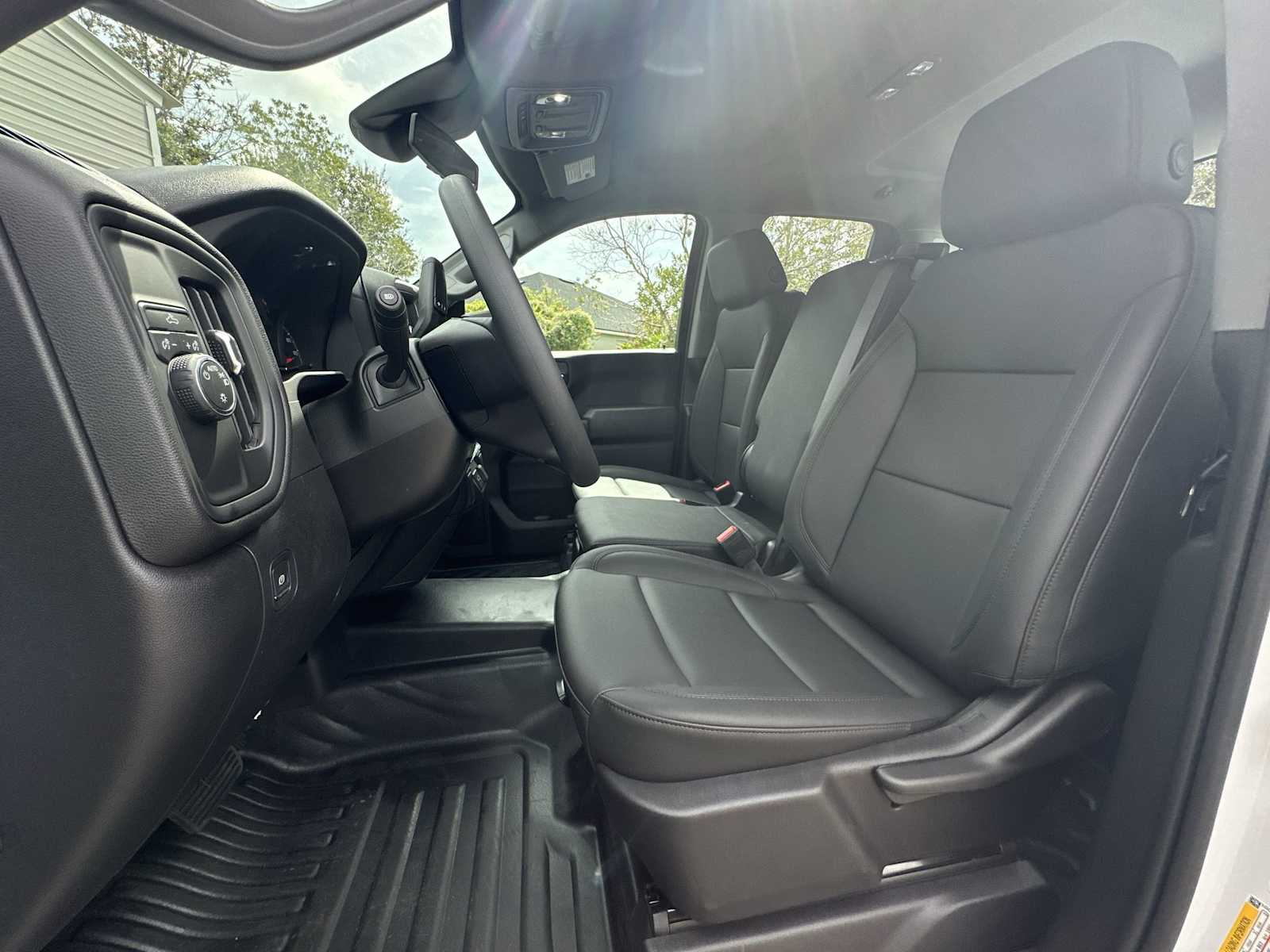 Thumbnail: 2026 Chevrolet Silverado 1500 - 15