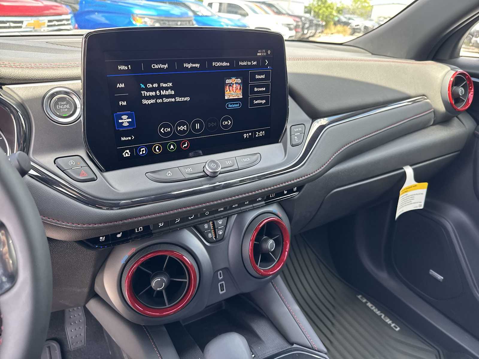 Thumbnail: 2025 Chevrolet Blazer - 31