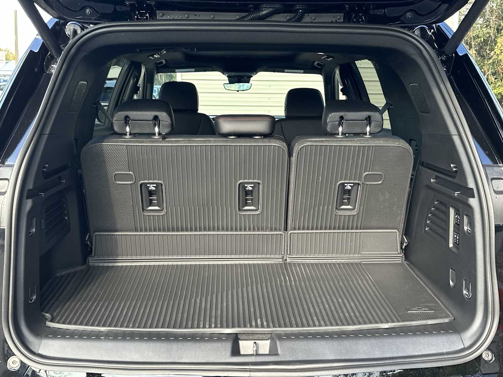 Thumbnail: 2026 Chevrolet Traverse - 26