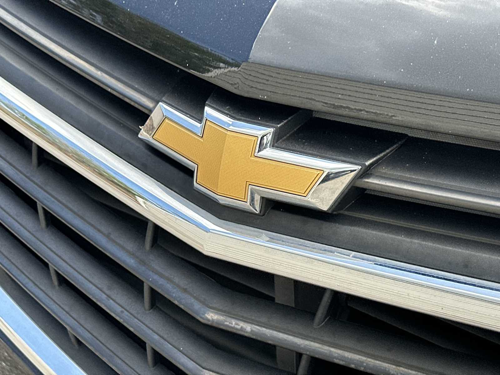 Thumbnail: 2020 Chevrolet Equinox - 10