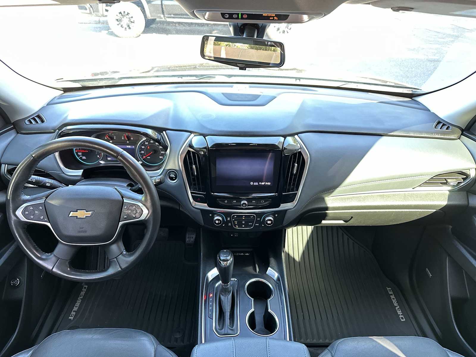 Thumbnail: 2020 Chevrolet Traverse - 14