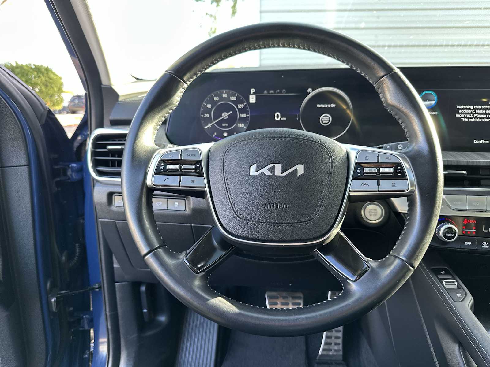 Thumbnail: 2024 Kia Telluride - 21