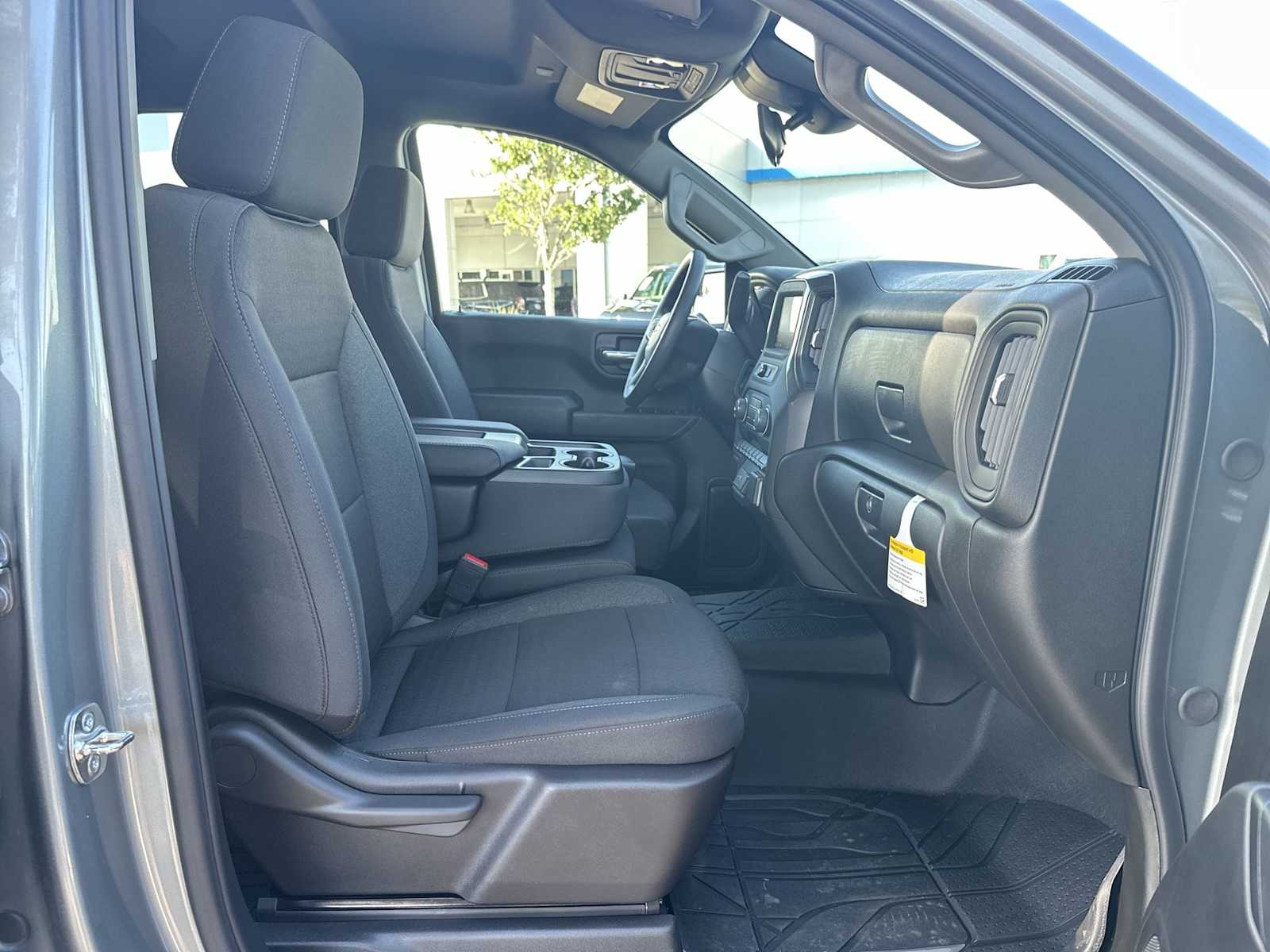 Thumbnail: 2026 Chevrolet Silverado 1500 - 19