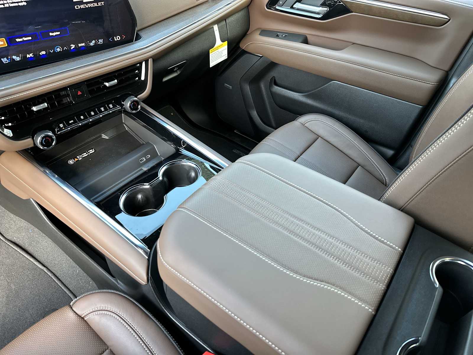 Thumbnail: 2026 Chevrolet Tahoe - 22