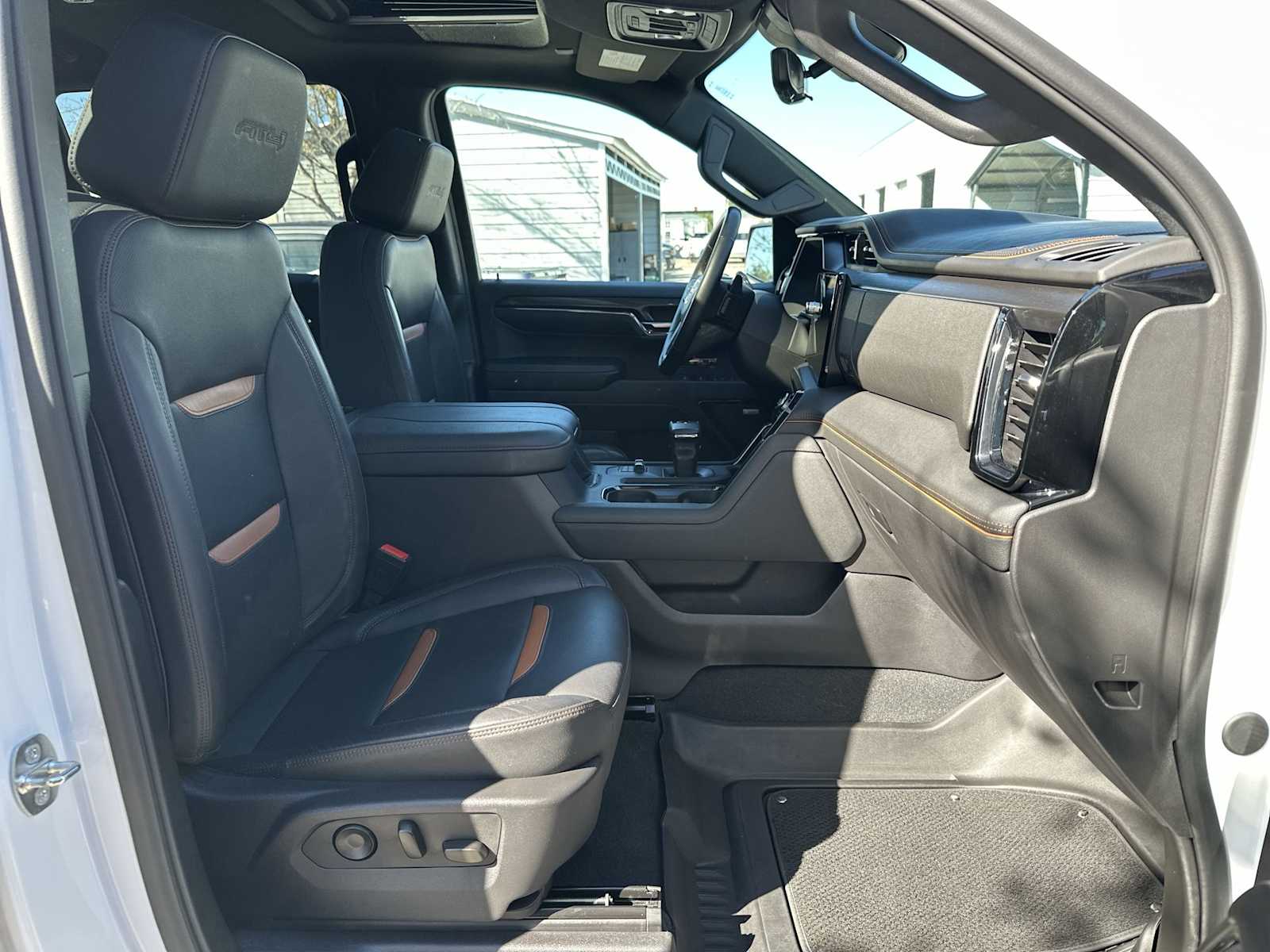 Thumbnail: 2024 GMC Sierra 1500 - 19