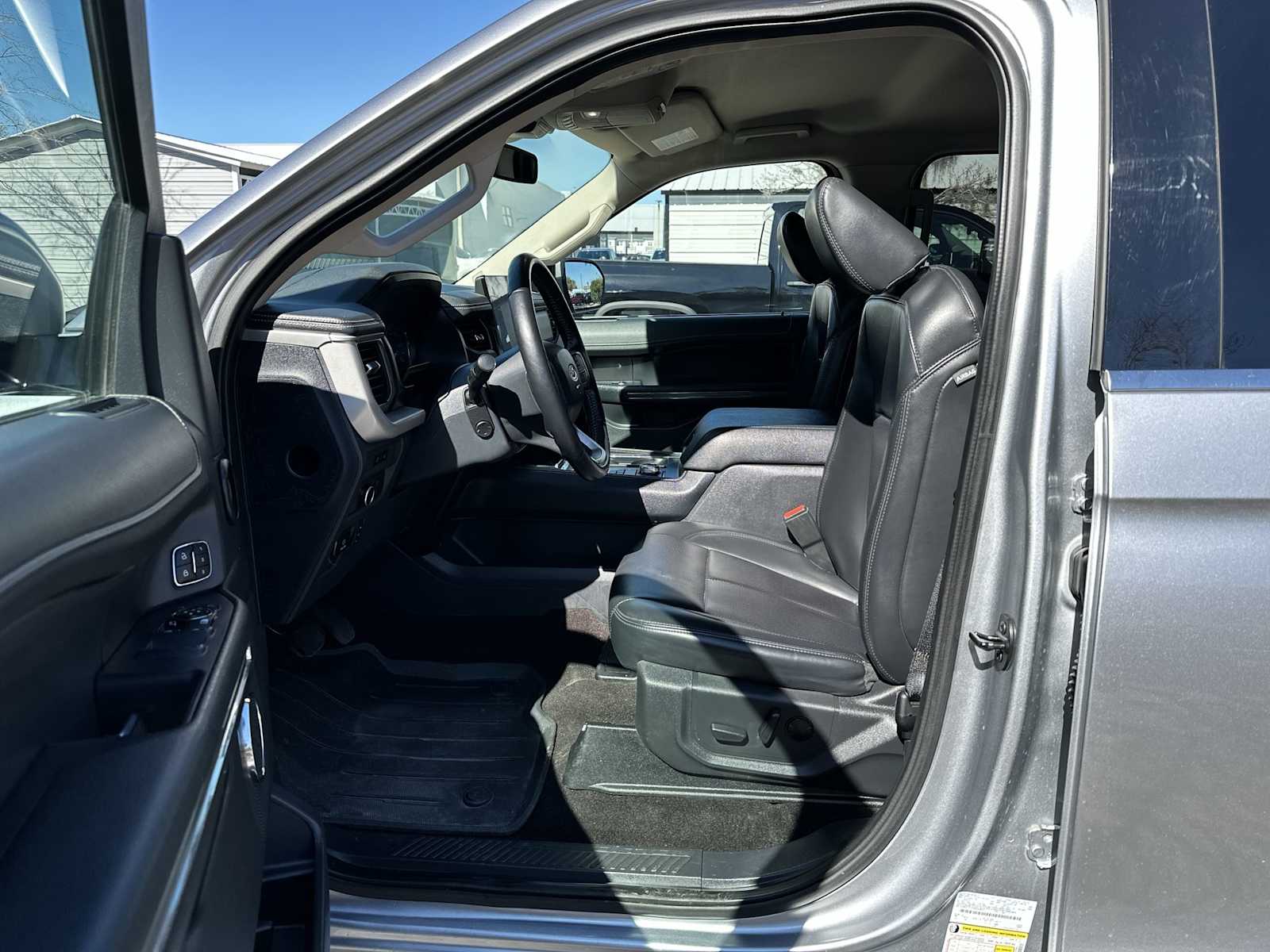 Thumbnail: 2022 Ford Expedition - 2