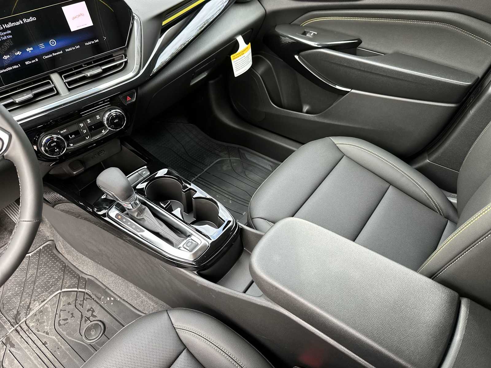 Thumbnail: 2026 Chevrolet Trax - 20