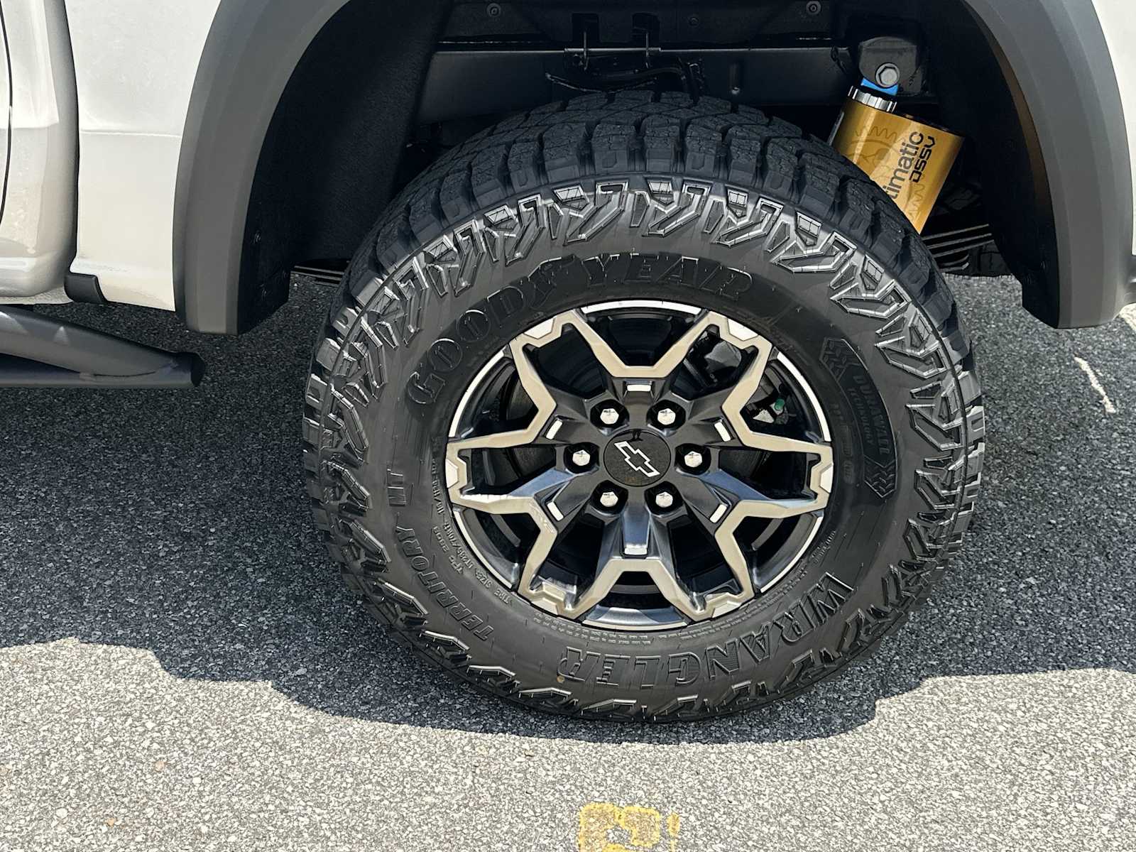 Thumbnail: 2026 Chevrolet Colorado - 12