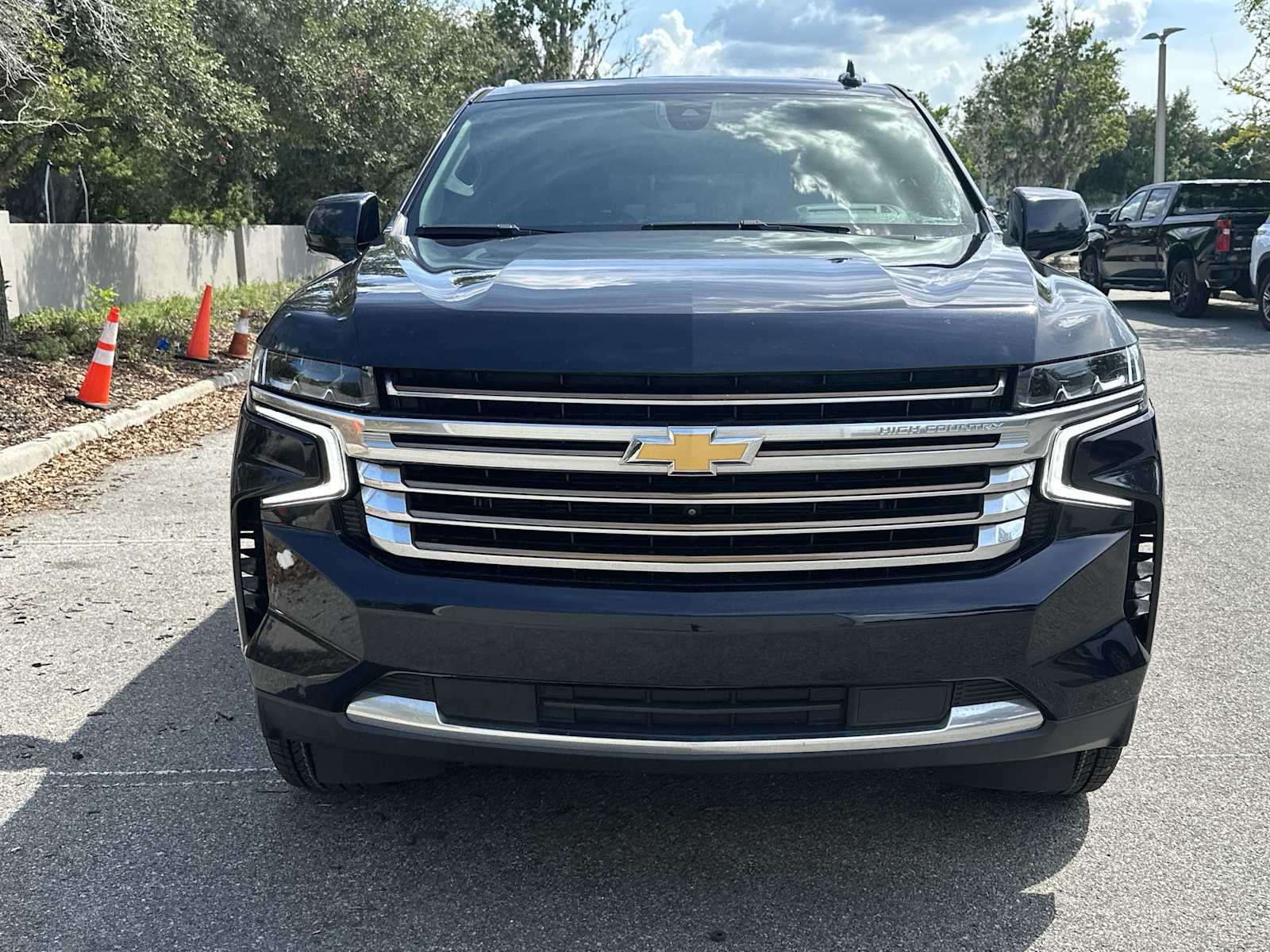 Thumbnail: 2023 Chevrolet Suburban - 9