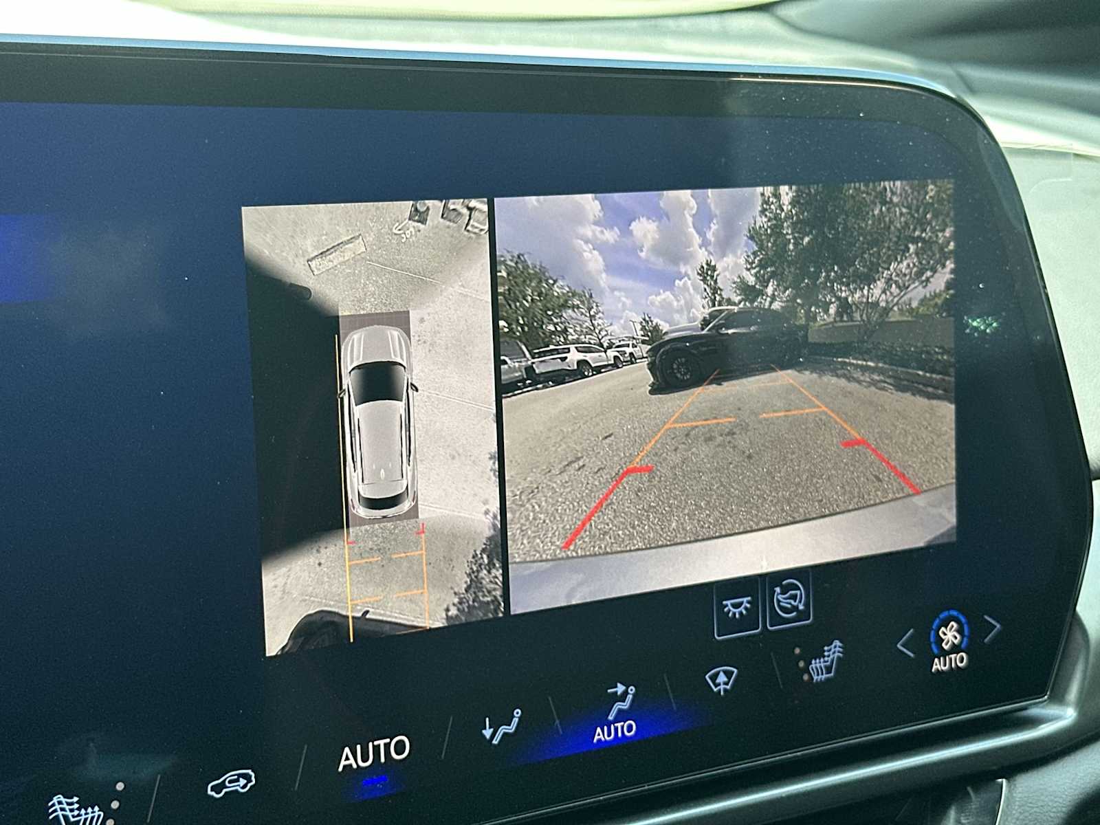 Thumbnail: 2025 Chevrolet Equinox - 22