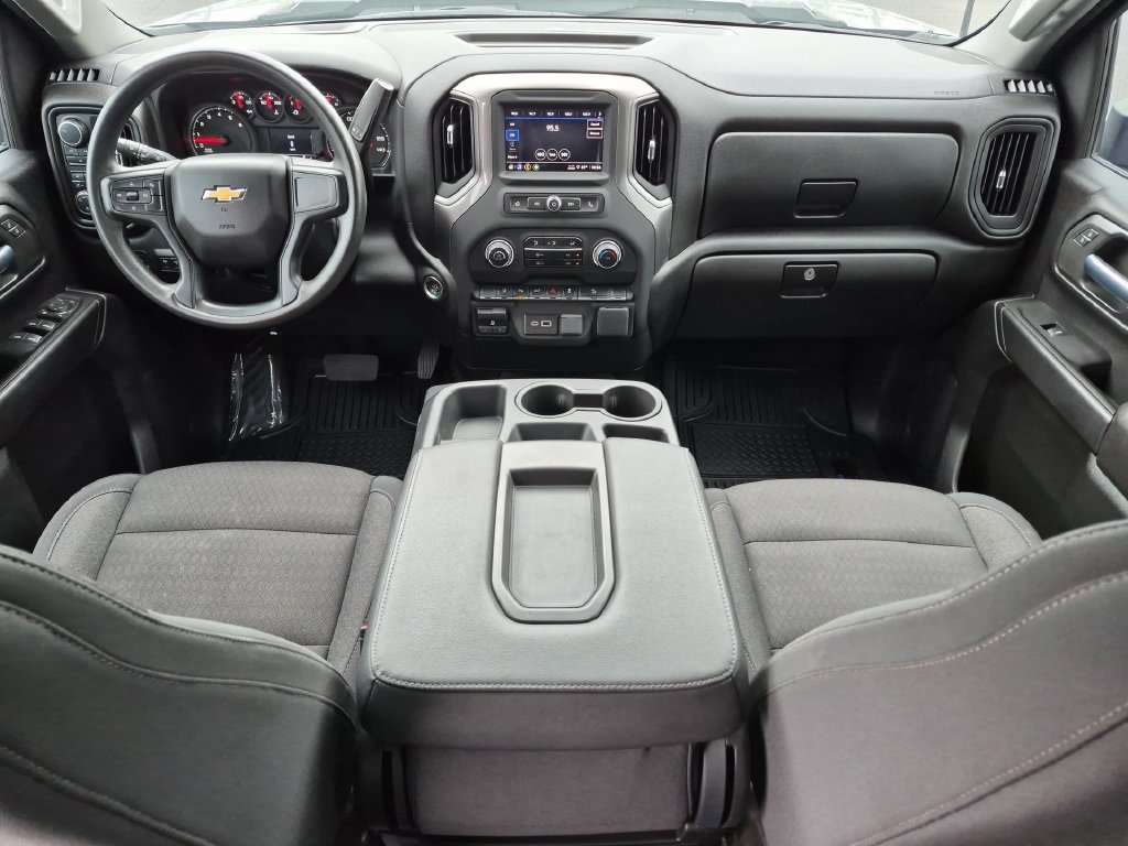 2025 Chevrolet Silverado 2500HD Custom - Photo 17