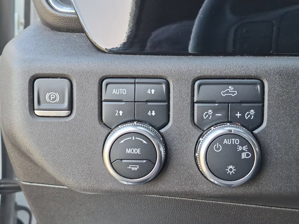 2024 GMC Sierra 1500 SLE - Photo 17