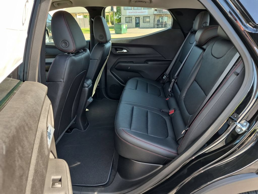 2027 Chevrolet Bolt RS - Photo 24