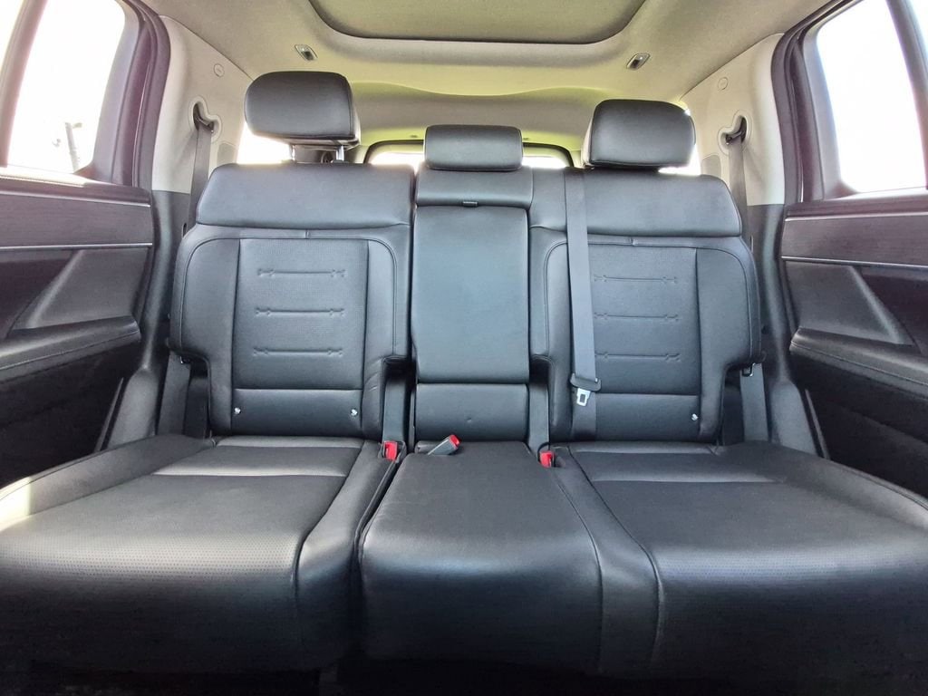 2025 Hyundai Santa Fe Limited - Photo 5