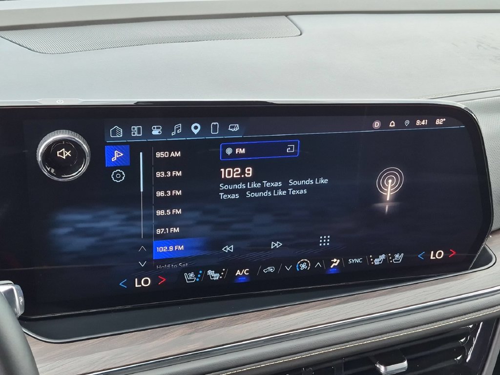 2025 Chevrolet Tahoe Premier - Photo 12